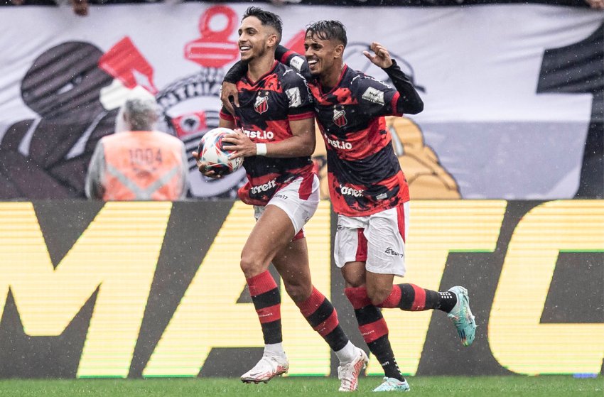 Raí Ramos, lateral-direito Raí Ramos, lateral-direito