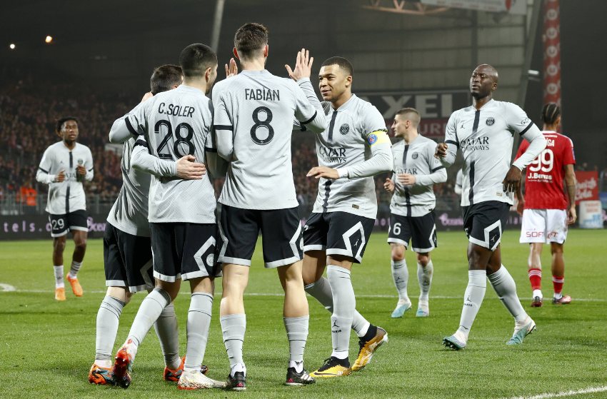 Mbappé e Soler, do PSG Mbappé e Soler, do PSG