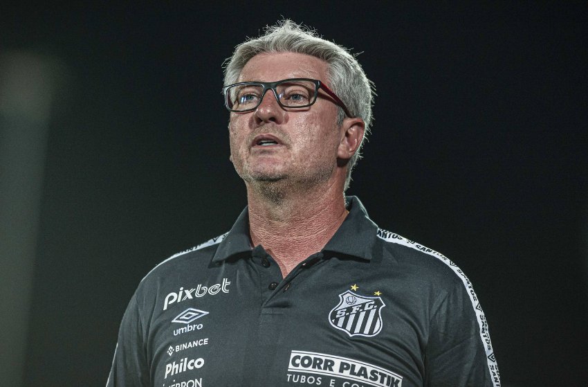 Odair Hellmann, técnico do Santos Odair Hellmann, técnico do Santos