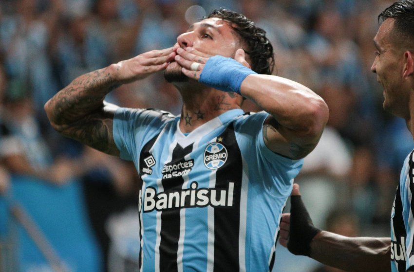 Vina, do Grêmio