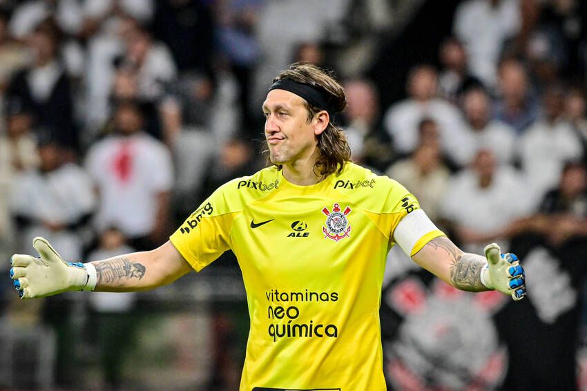 ezgif.com-gif-maker - 2023-04-20T000521.564 Cássio, do Corinthians