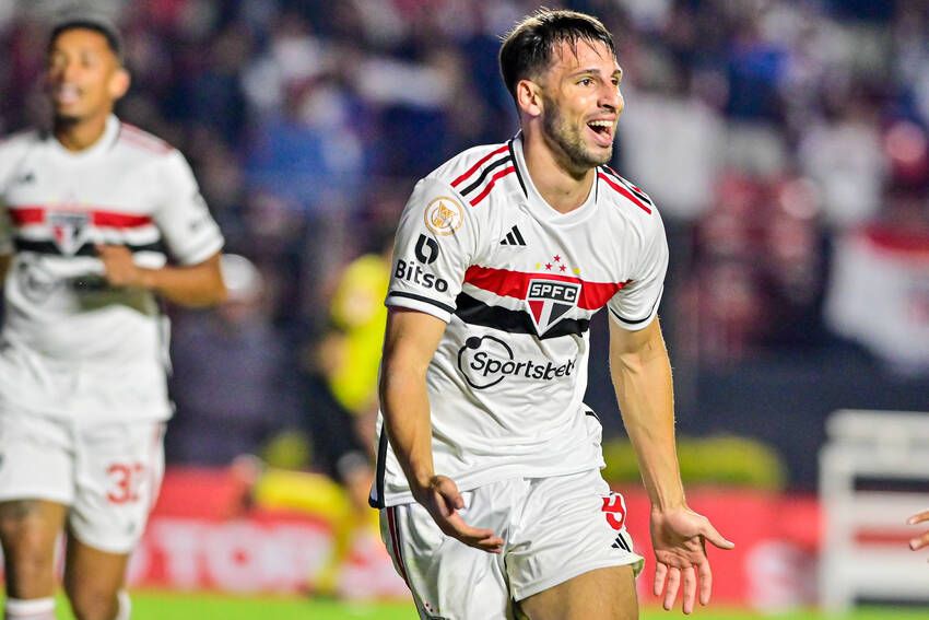 Calleri, do São Paulo Calleri, do São Paulo