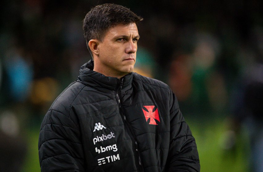 Maurício Barbieri, técnico do Vasco Técnico Maurício Barbieri comanda o Vasco diante do Santos, neste domingo, pelo Brasileiro (©Imago Images / Pera Photo Press)