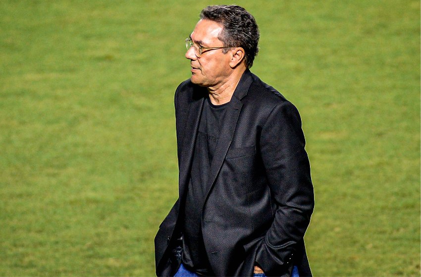 Corinthians Confirma Vanderlei Luxemburgo Como Novo Técnico Corinthians Confirma Vanderlei Luxemburgo Como Novo Técnico