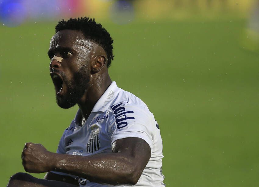 Mendoza, do Santos Mendoza, do Santos