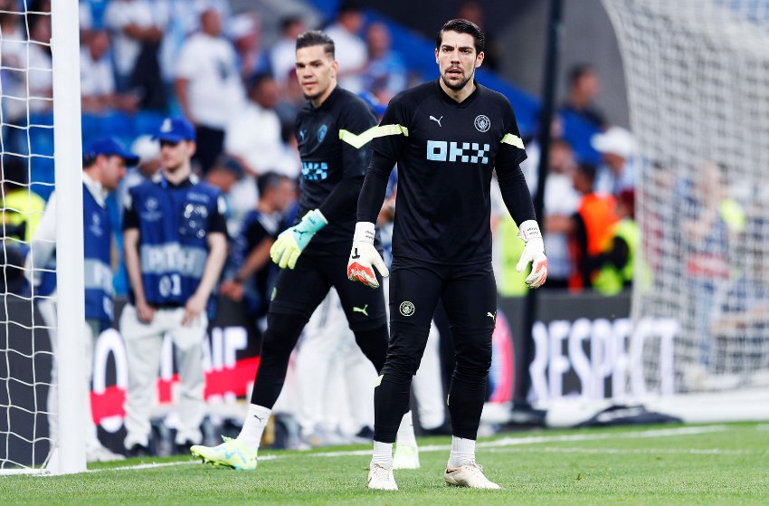 Goleiros Ederson e Ortega, do City Goleiros Ederson e Ortega, do City