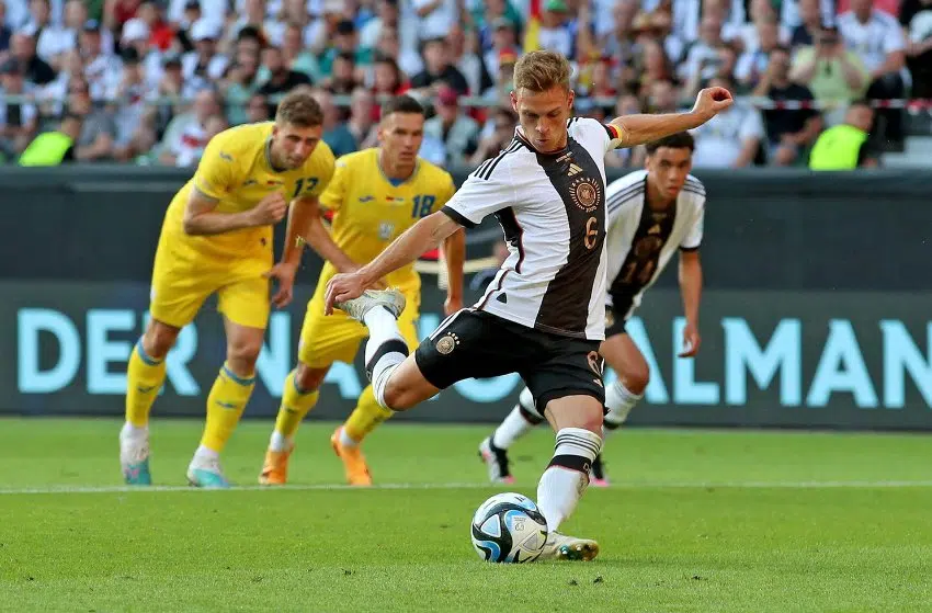 Kimmich faz o gol de empate da Alemanha Kimmich faz o gol de empate da Alemanha