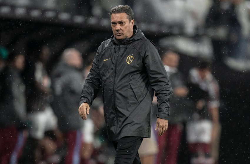 Vanderlei Luxemburgo, técnico do Corinthians