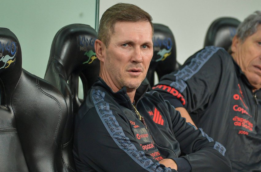 Técnico Paulo Turra Técnico Paulo Turra