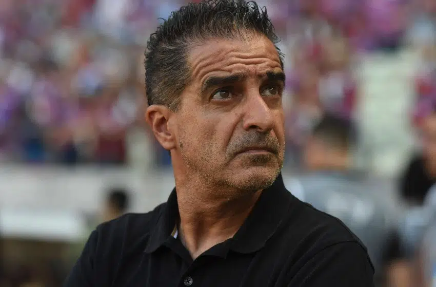 Renato Paiva define escalação do Bahia Renato Paiva define escalação do Bahia