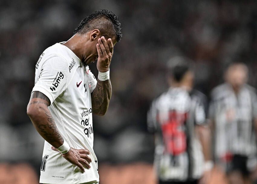 Paulinho, do Corinthians