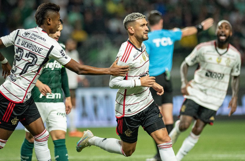 Palmeiras busca empate no fim e Flamengo assume 2º lugar do Brasileirão -  Esportes - Campo Grande News