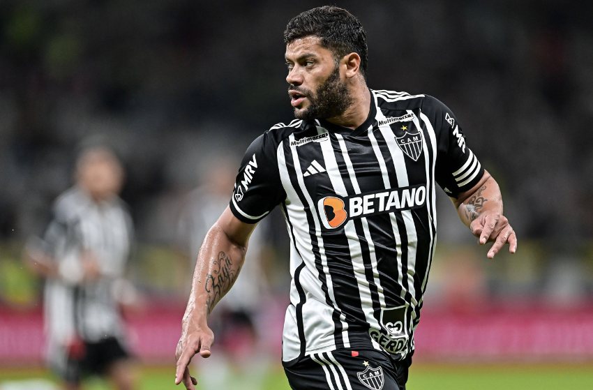 Atlético confirma lesão de Hulk; jogador só voltará a campo em