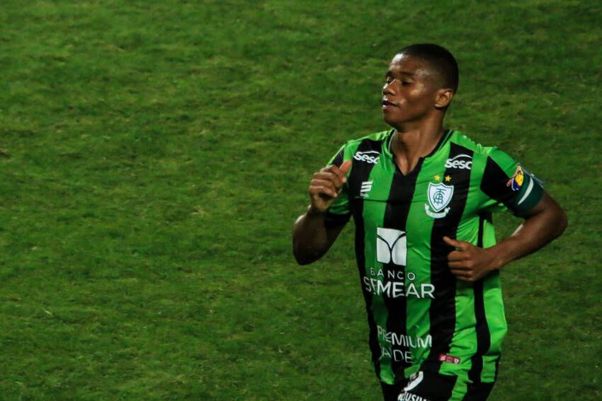 Juninho, do América-MG Juninho, do América-MG
