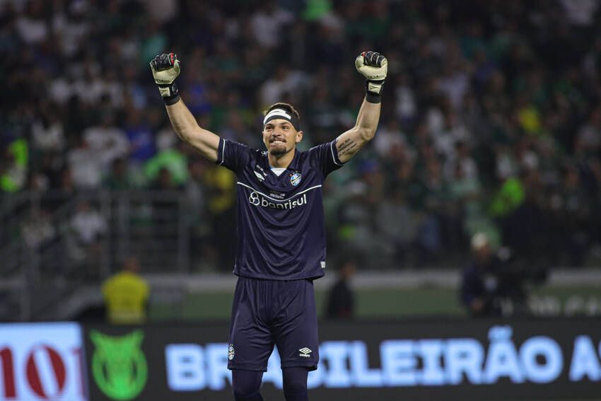 Grando brilha nos pênaltis, Grêmio supera Bahia e está na semifinal da Copa  do Brasil