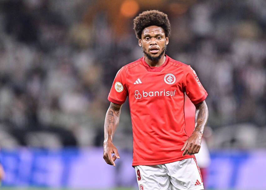 Luiz Adriano, do Internacional