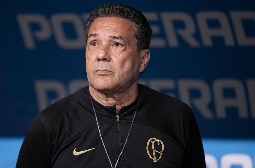 Vanderlei Luxembrugo, técnico do Corinthians