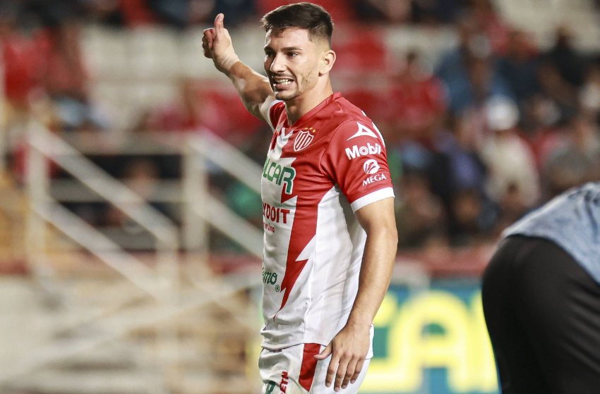 Maximiliano Silvera é anunciado pelo Santos Maximiliano Silvera é anunciado pelo Santos