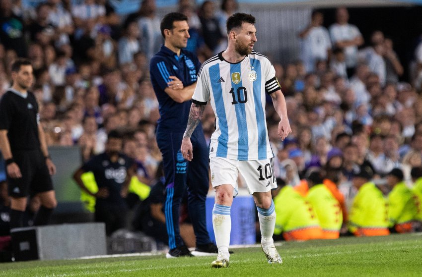 Messi e Scaloni, da Argentina Lionel Messi e o técnico Scaloni, da Argentina