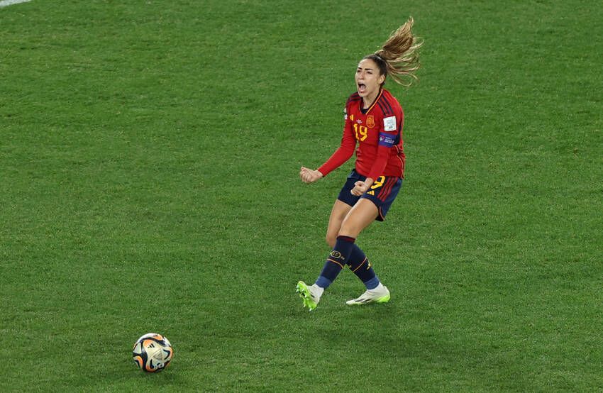 Olga Carmona, da Espanha Olga Carmona, da Espanha