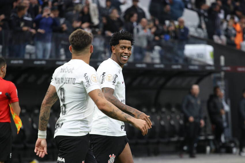 Corinthians quer vencer e largar com vantagem na Sul-Americana