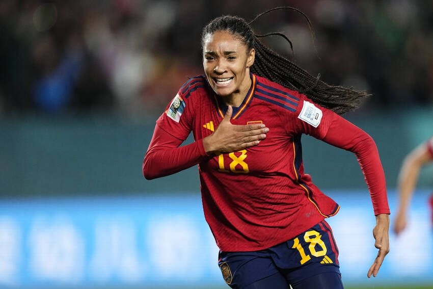 Salma Paralluelo, da Espanha Salma Paralluelo, da Espanha