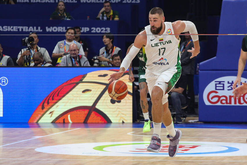 Jonas Valanciunas, do New Orleans Pelicans e da seleção da Lituânia Jonas Valanciunas, do New Orleans Pelicans e da seleção da Lituânia
