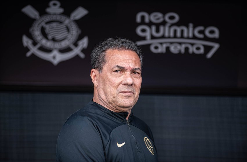 Vanderlei Luxemburgo, técnico do Corinthians Vanderlei Luxemburgo, técnico do Corinthians