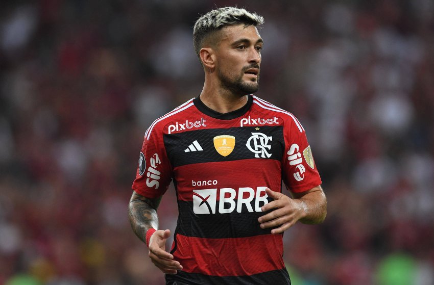 Luiz Araújo treina pela primeira vez como jogador do Flamengo