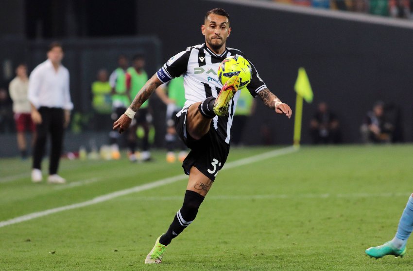 Roberto Pereyra, meia argentino, jogando pela Udinese Roberto Pereyra, meia argentino, jogando pela Udinese
