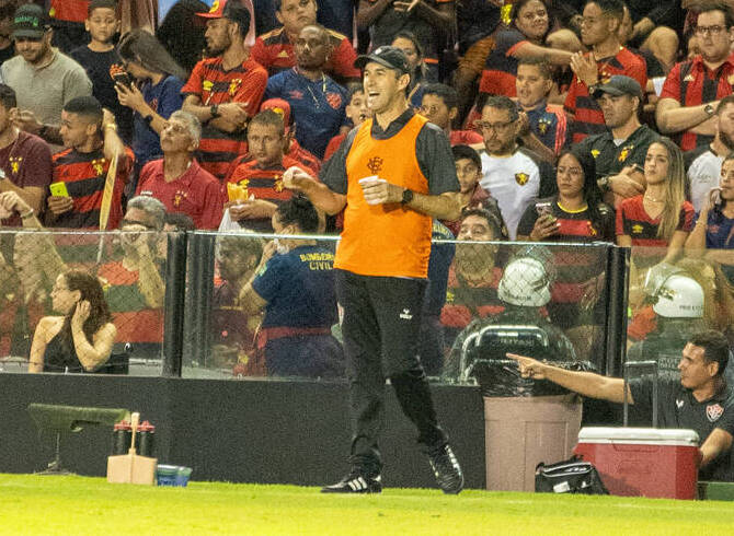 Léo Condé, do Vitória Léo Condé, do Vitória