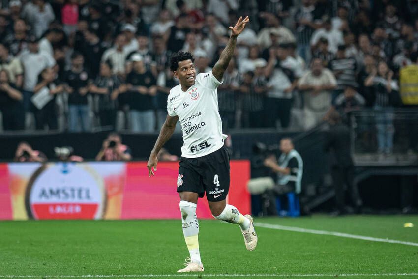Gil, do Corinthians Gil, do Corinthians