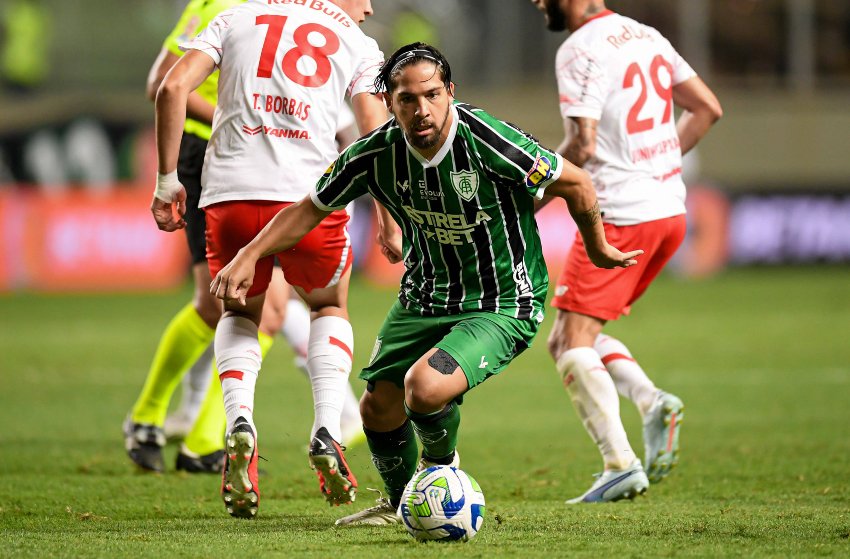 Benítez, do América-MG Benítez, do América-MG