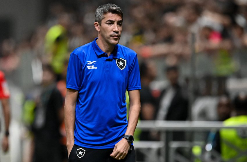Bruno Lage, treinador do Botafogo Bruna Lage divulga relacionados do Botafogo