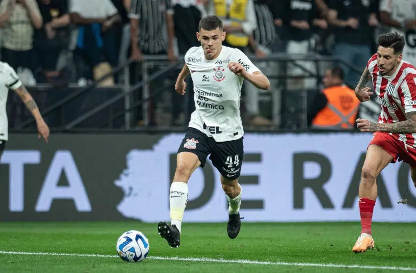 Corinthians: Gabriel Moscardo volta a entrar na mira do Barcelona