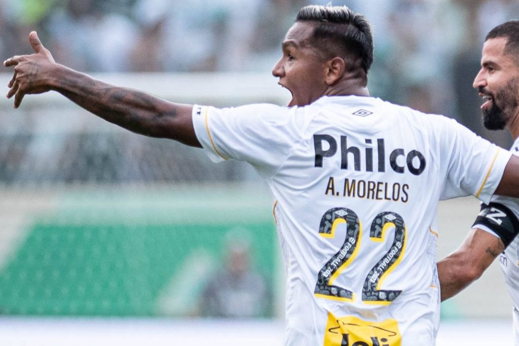 Alfredo-Morelos-Santos-jogo-imago1035381177h Alfredo Morelos jogando pelo Santos no Brasileirão