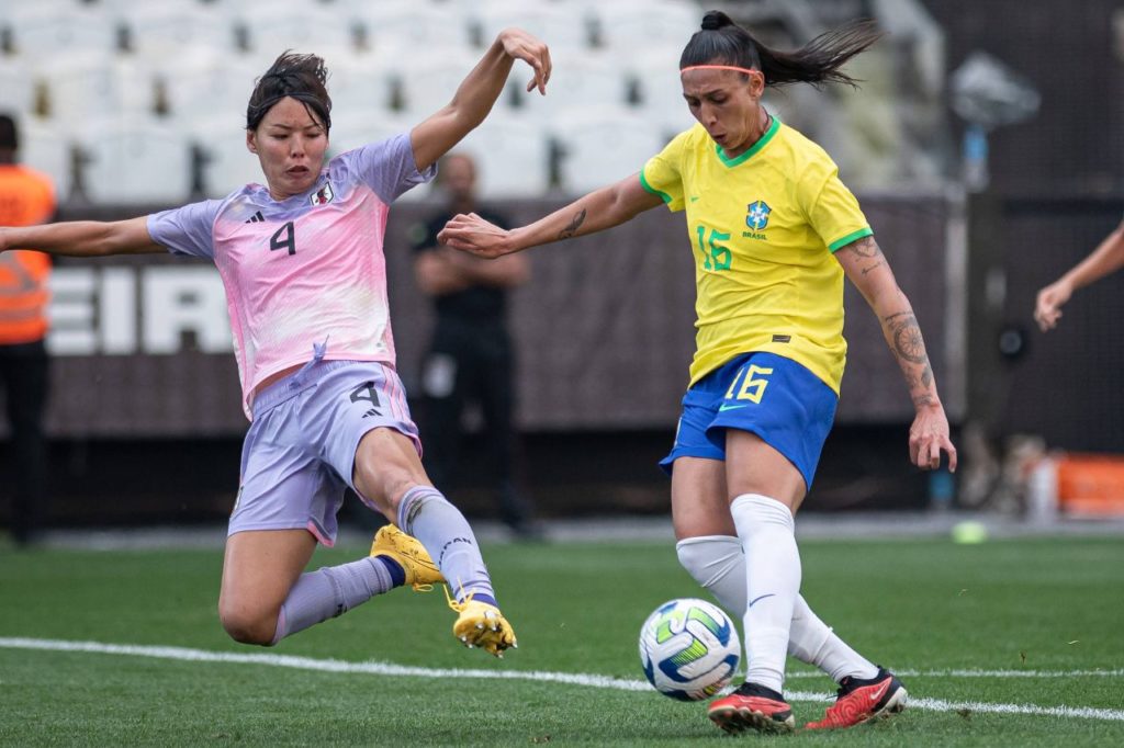 Seleção Brasileira Feminina marca no fim e vence Japão em amistoso