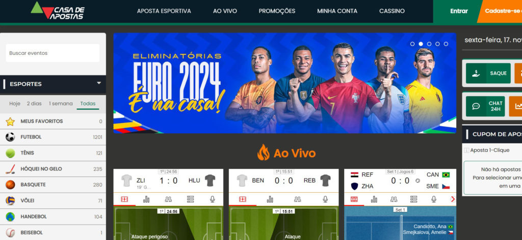 Site Casa de Apostas: lista de Esportes à esquerda, apostas ao vivo ao centro, cupom de apostas à direita.