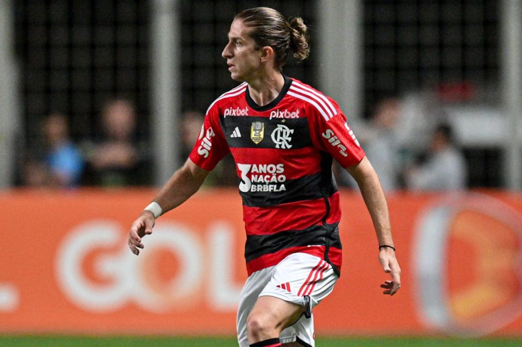 Filipe-Luís-Flamengo-jogo-imago1032691031h Lateral-esquerdo Filipe Luís jogando pelo Flamengo