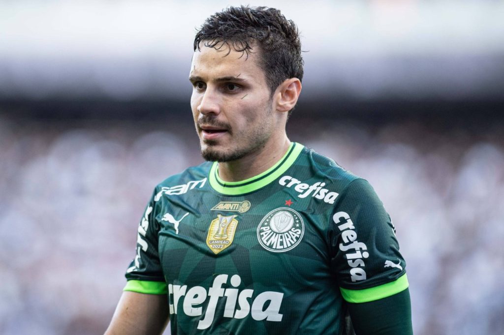 Raphael-Veiga-Palmeiras-jogo-imago1034085028h O meia Raphael Veiga do Palmeiras em jogo do Brasileirão