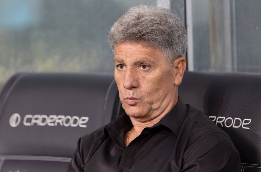 Renato-Portaluppi-gremio-imago1034639195 Técnico Renato Portaluppi no banco de reservas do Grêmio na Arena