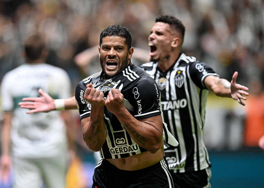 Hulk e Paulinho, do Atlético-MG Hulk e Paulinho, do Atlético-MG