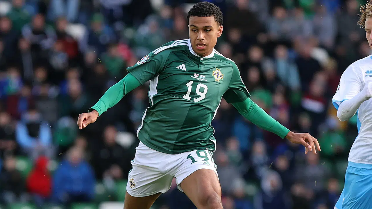 Shea Charles (Irlanda do Norte) Palpite Irlanda do Norte x Luxemburgo – Eliminatórias da Copa – 17/11/2025