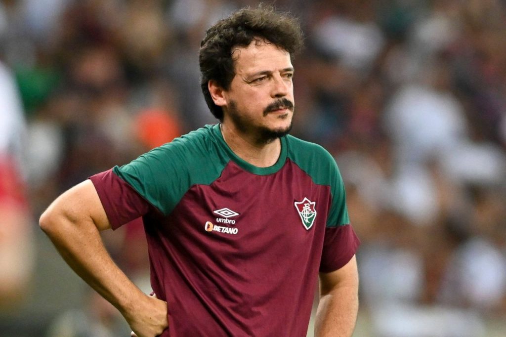 Fernando-Diniz-técnico-Fluminense-imago1037208366h Técnico Fernando Diniz no comando do Fluminense na temporada 2023