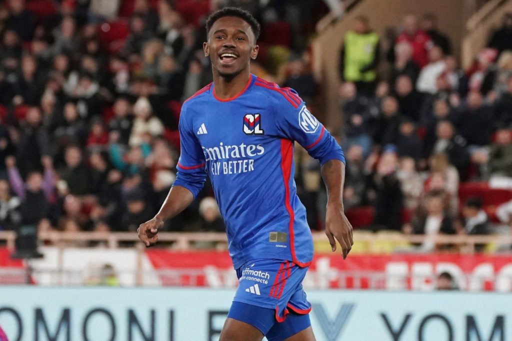 Jeffinho-Lyon-jogo-imago1038032239h Jeffinho, que interessa ao Botafogo, jogando pelo Lyon na Ligue 1