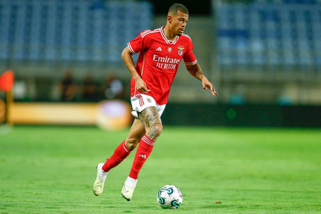 João-Victor-Benfica-jogo-imago1032168518h Zagueiro João Victor, que interessa ao Botafogo, jogando pelo Benfica