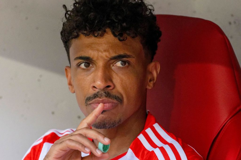 Luiz-Gustavo-São-Paulo-contratação-imago1032454157h Volante Luiz Gustavo, reforço do São Paulo, em jogo festivo do Bayern de Munique