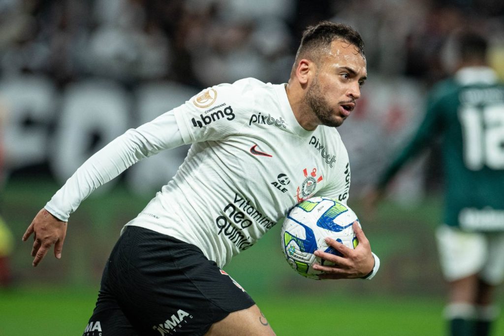Maycon-Corinthians-jogo-imago1033778552h Maycon jogando pelo Corinthians