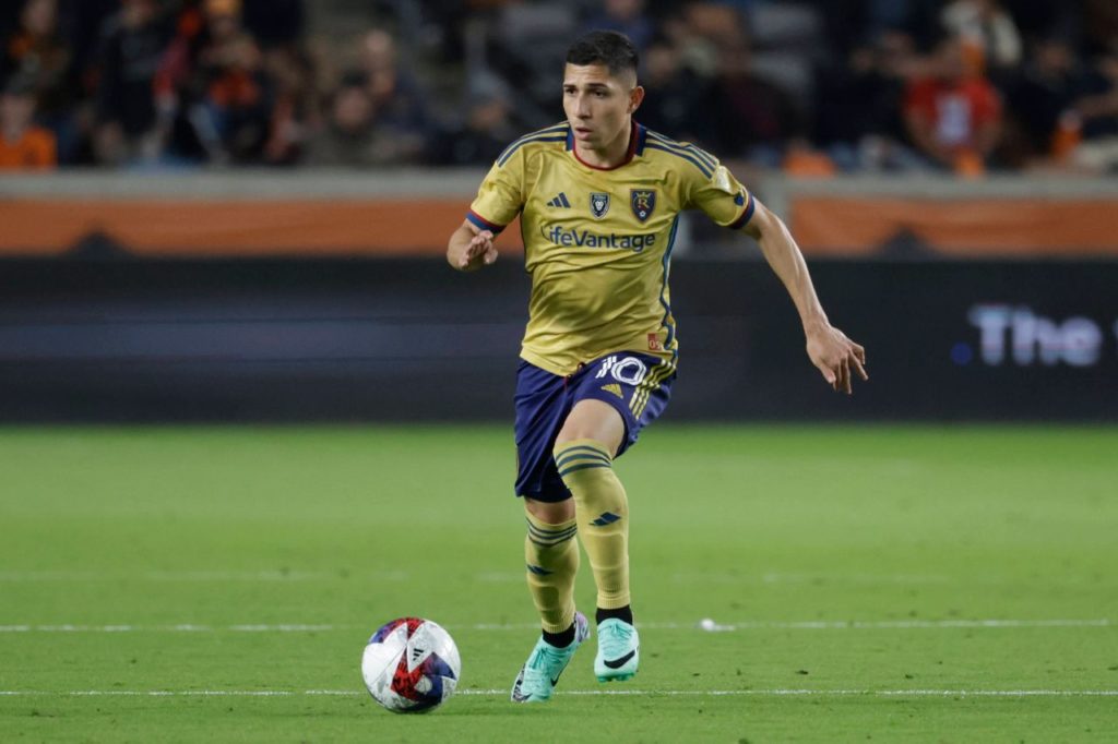 Savarino-Real-Salt-Lake-jogo-imago1036856257h Atacante Savarino em ação pelo Real Salt Lake, da MLS