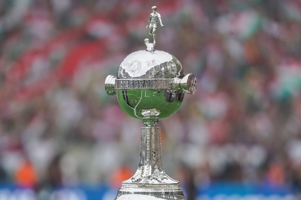 Taça-Libertadores-sorteio-imago1036633817h Taça Libertadores 2024 pode ter Botafogo e Bragantino se enfrentando na fase preliminar